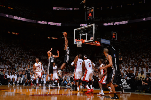 Kawhi putback